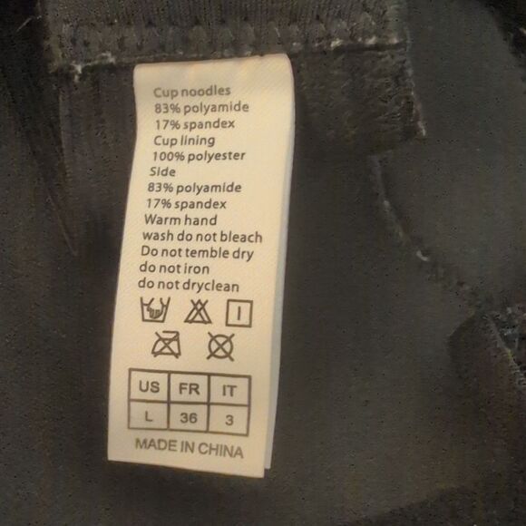 Women's black lace wirefree bra size large - Picture 4 of 5